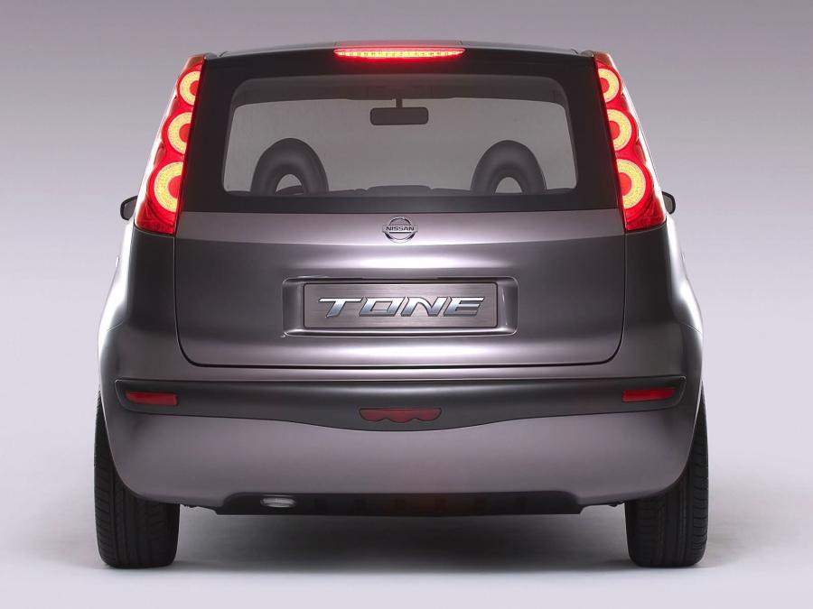  Nissan Note Tone Concept 2004 года  (фото 8 из 12)